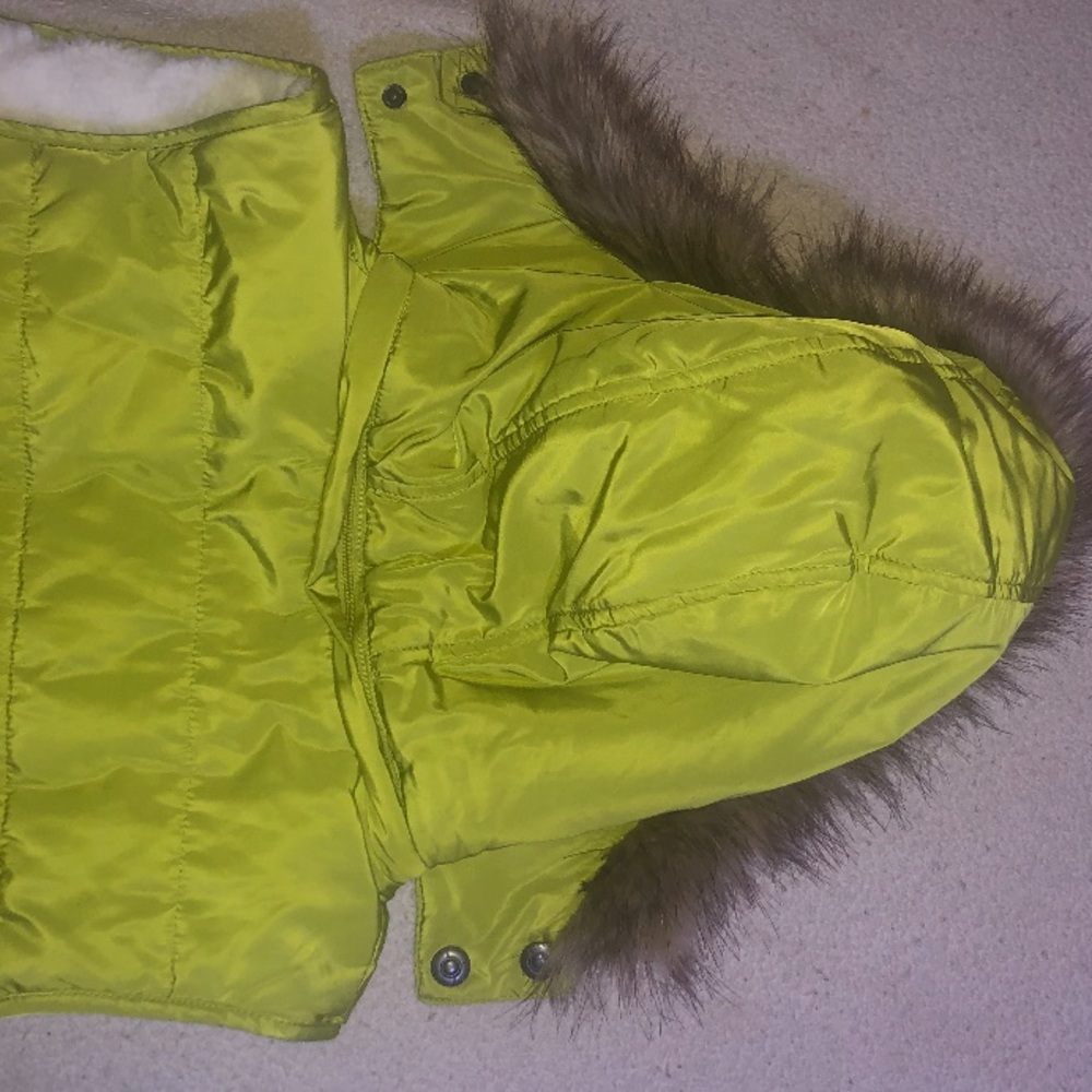 GreenTea Women’s Puffer Vest (NEW) - Picture 6 of 8